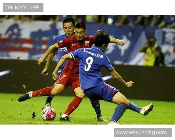 2015年贵州与上海足球比赛精彩直播视频回顾与分析