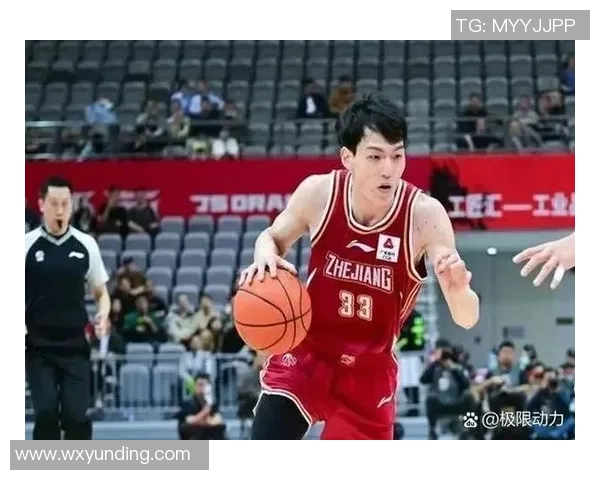 2017年CBA上海队与新疆队激战回顾精彩瞬间与关键时刻分析